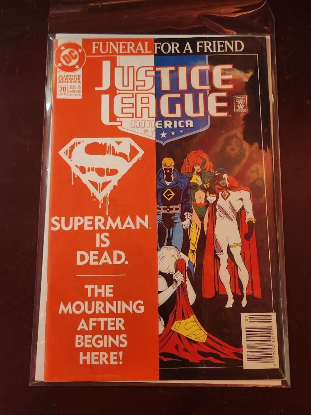 Justice League of America #70 - Funeral for a Friend (DC Comics January 1993)
